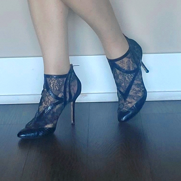 ๐ 3X HOST PICK ๐ Jimmy Choo Newton Leather/Lace/Mesh Heeled Booties - Picture 6 of 15